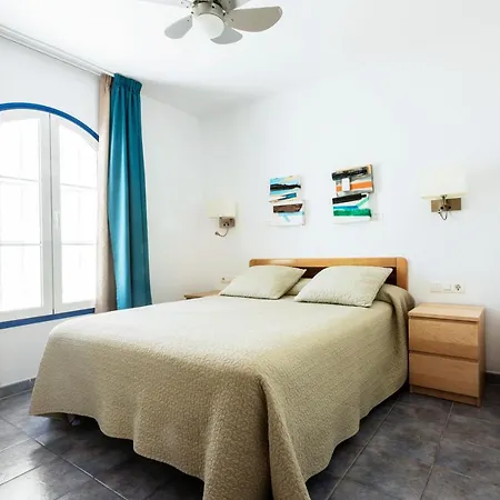 Nautilus Lanzarote Apartahotel 4*